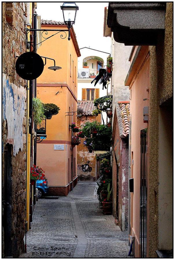 #Garibaldi 05 - Old Town Apartment Olbia Bagian luar foto